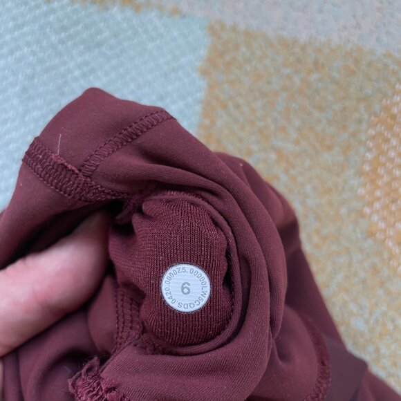 Lululemon Wunder Train Leggings - Picture 2 of 2